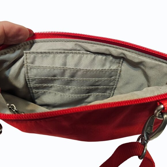 Baggallini Mini Red Crossbody Wristlet Detachable Strap Pockets - Picture 7 of 9
